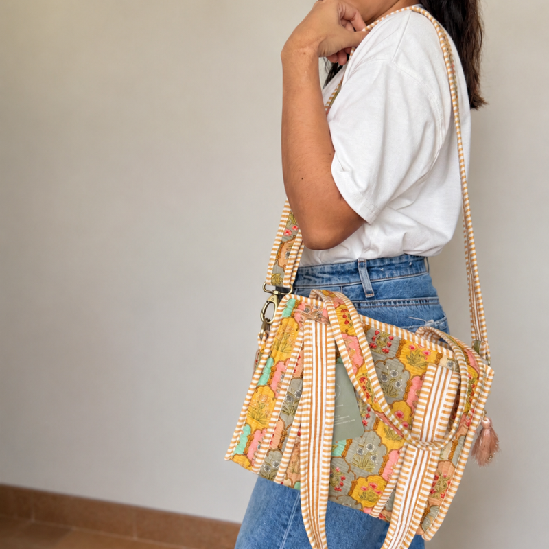 Mini Tote India con cierre